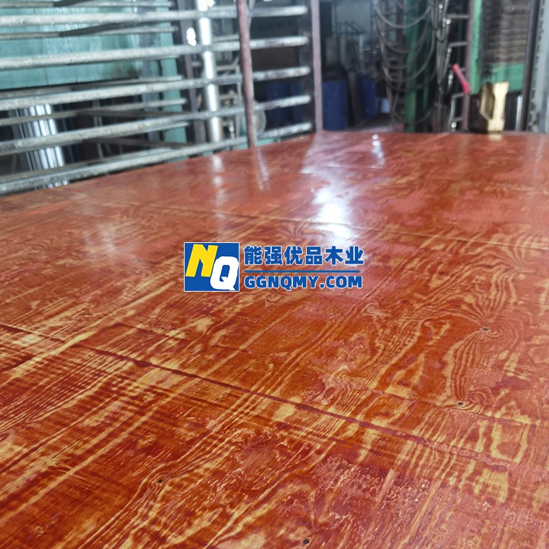 廣東高質(zhì)量木工板，中高層建筑首選，平整細(xì)膩光澤，施工效率高