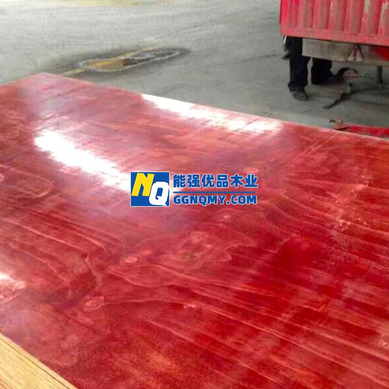 高質(zhì)量建筑多層板，板芯密實，質(zhì)量好，施工質(zhì)量有保障