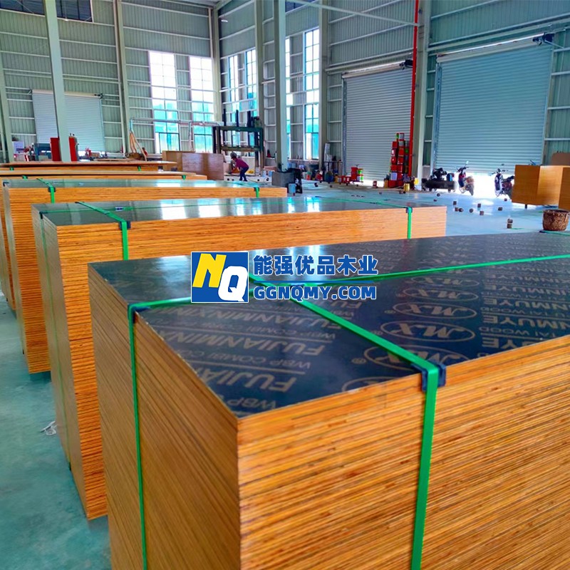 專業(yè)多層竹膠板建筑模板，工程穩(wěn)固耐用材料